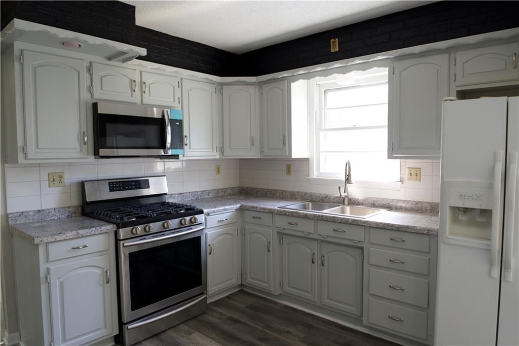 7401 Greeley Avenue — photo 11