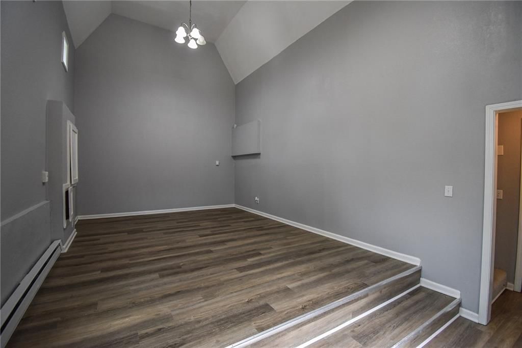 304 E 164th Terrace — photo 5