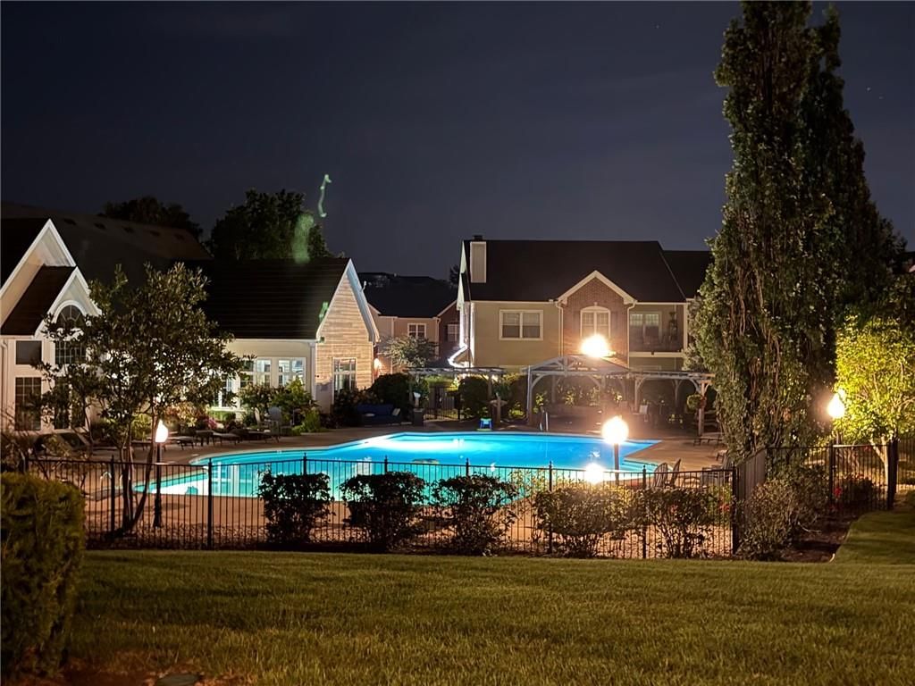 11604 Tomahawk Creek Parkway, Leawood, KS: listing photo 3