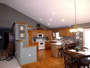 1516 S MUNN Avenue — photo 5