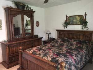 1214 S LAURA Circle — photo 15