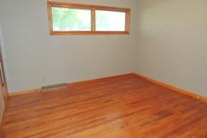 106 S CLAYTON Avenue — photo 9