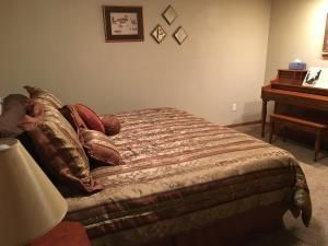 1050 S DUNN Street — photo 23