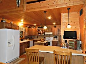 28281 TIMBERLINE Road — photo 17
