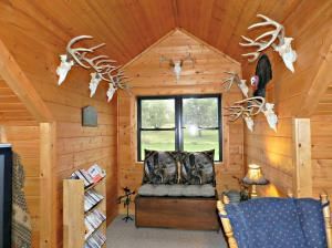 28281 TIMBERLINE Road — photo 39