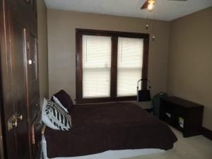 309 W 8TH Street — photo 11