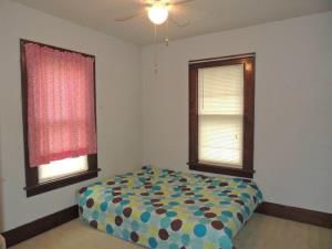 309 W 8TH Street — photo 12