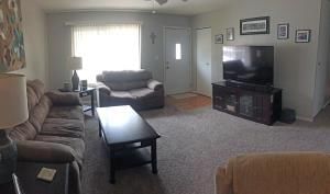 720 W THOMPSON Street — photo 5