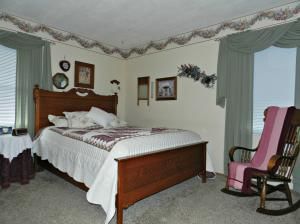 1320 E CRESTVIEW Drive — photo 11