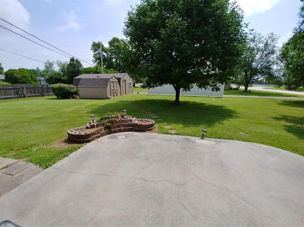 1128 S Rutter Avenue — photo 14