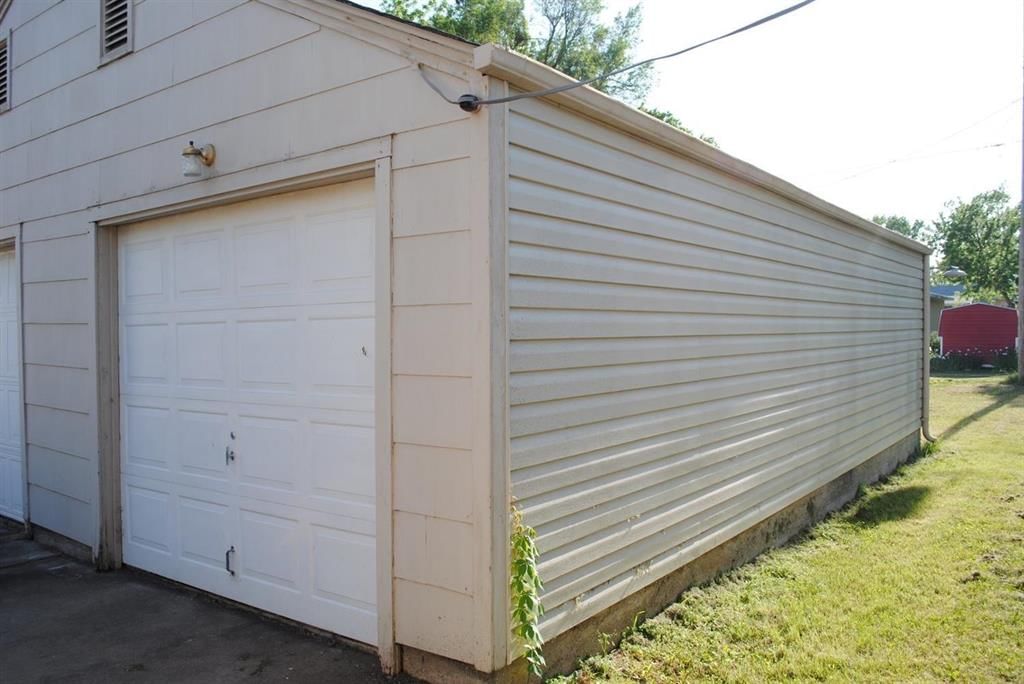 1613 Irving Street — photo 30