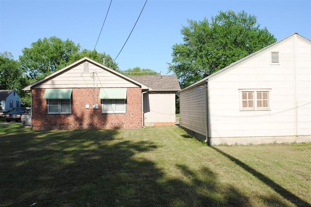 1613 Irving Street — photo 31
