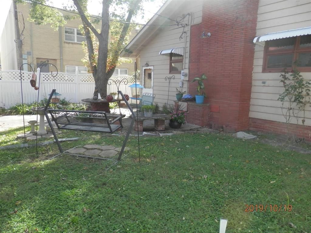 203 N Walnut N/A — photo 18