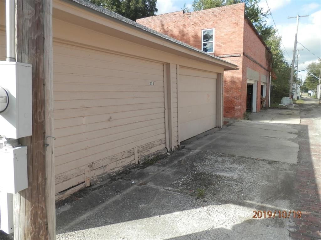 203 N Walnut N/A — photo 20