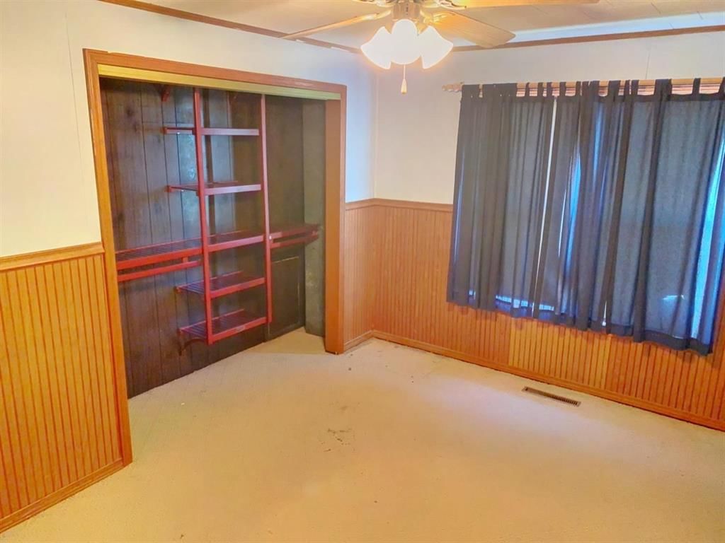 821 W 4th Street — photo 15