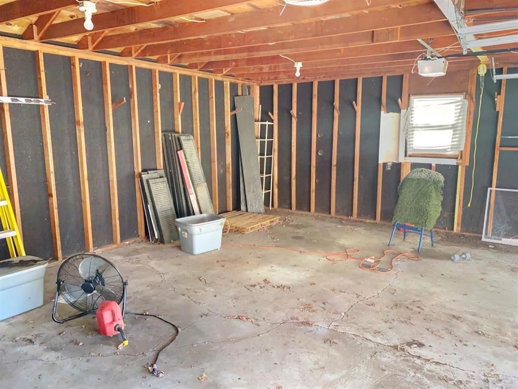 821 W 4th Street — photo 19