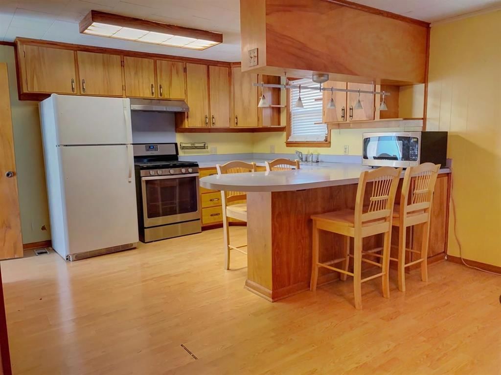 821 W 4th Street — photo 27