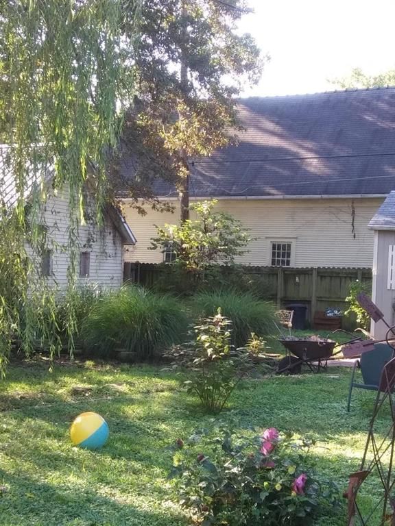 1406 Grand Avenue — photo 14