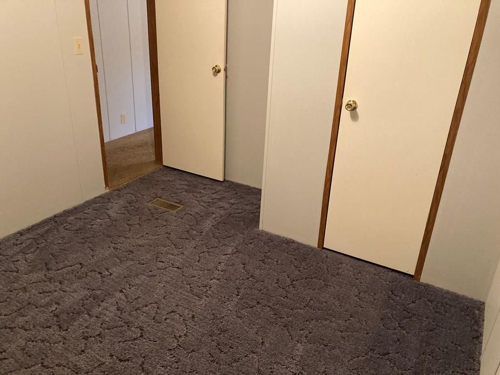 115 S Walnut N/A — photo 17