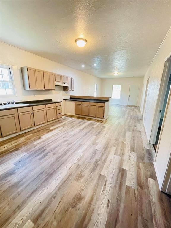 640 W Oak N/A — photo 7