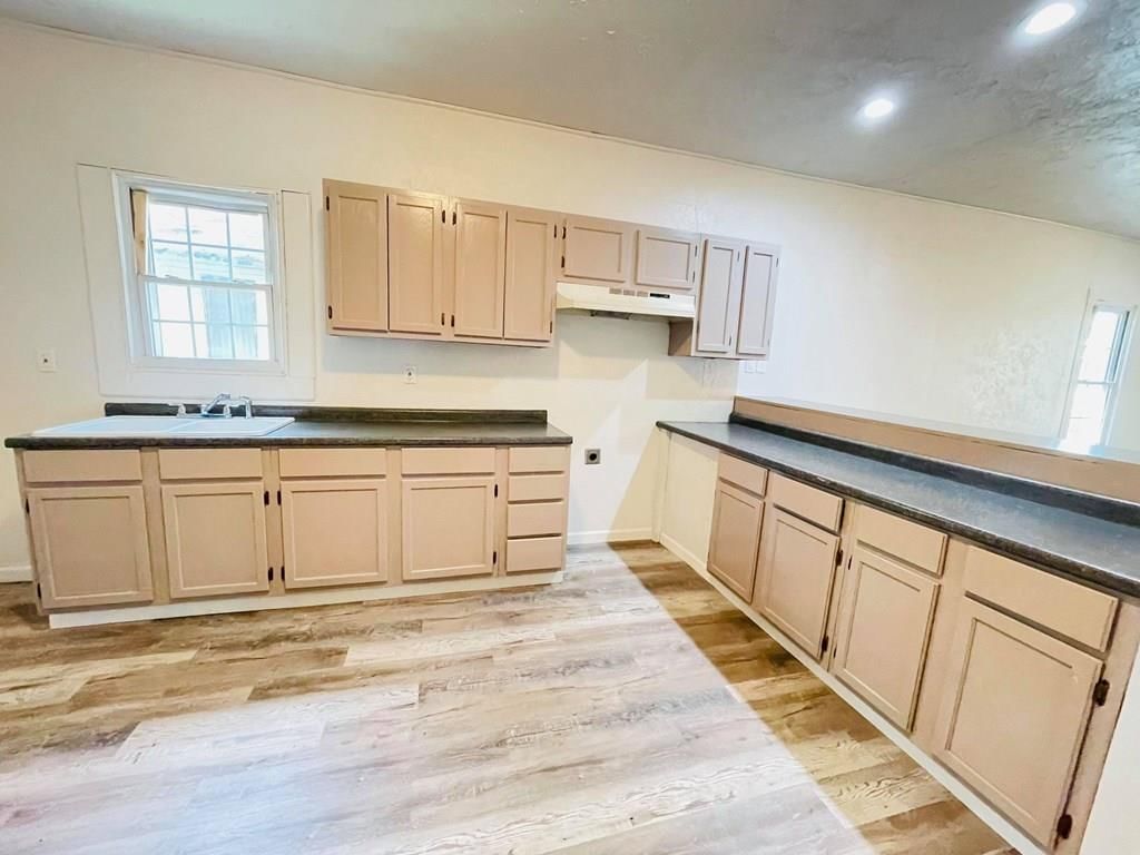640 W Oak N/A — photo 9