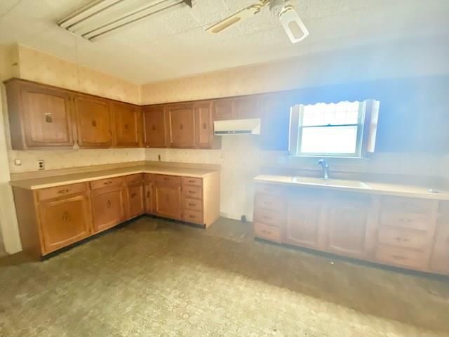 211 W Martin Street — photo 6