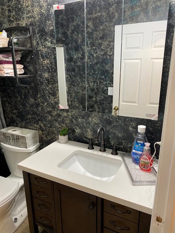 200 W Woolsey N/A — photo 22