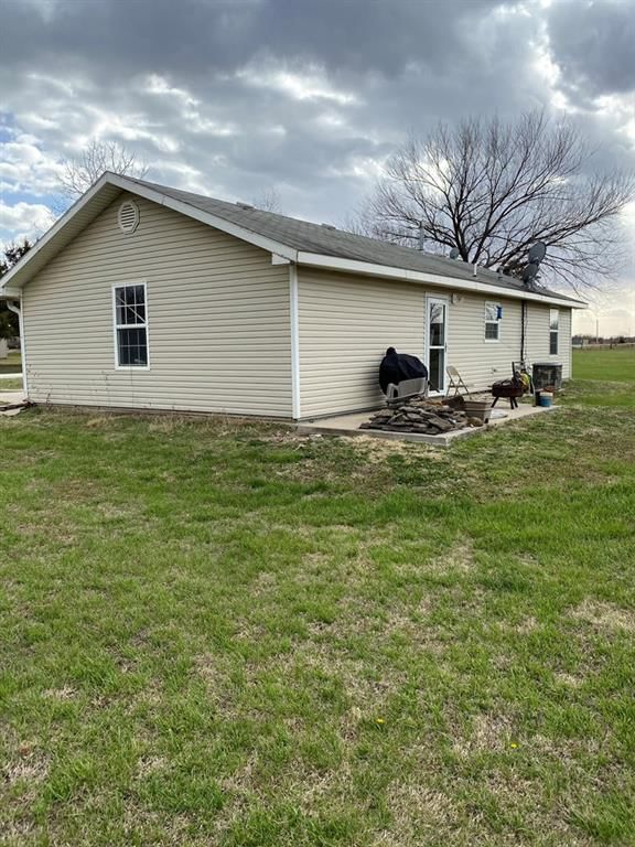 200 W Woolsey N/A — photo 45