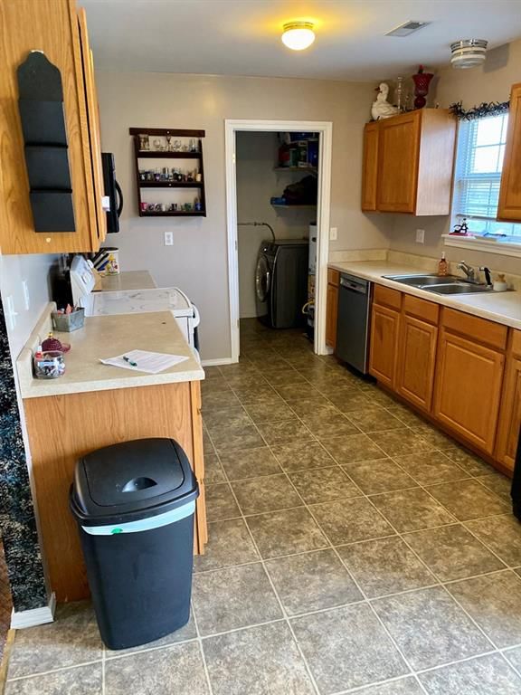 200 W Woolsey N/A — photo 9