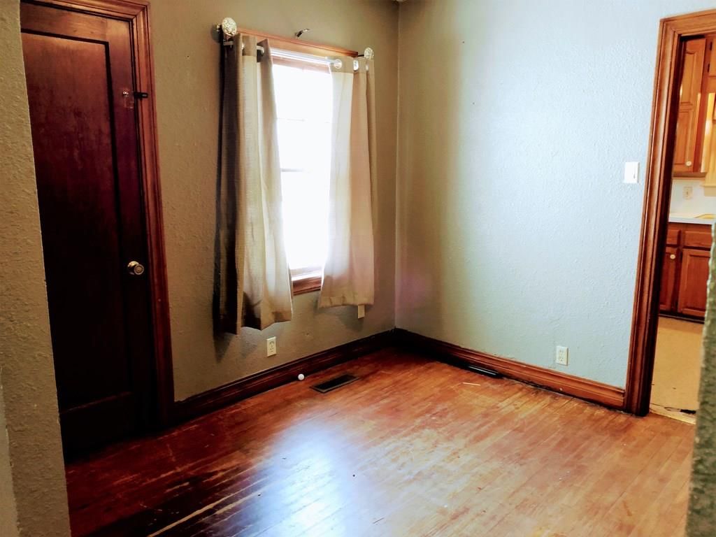 206 N Willow Street — photo 16