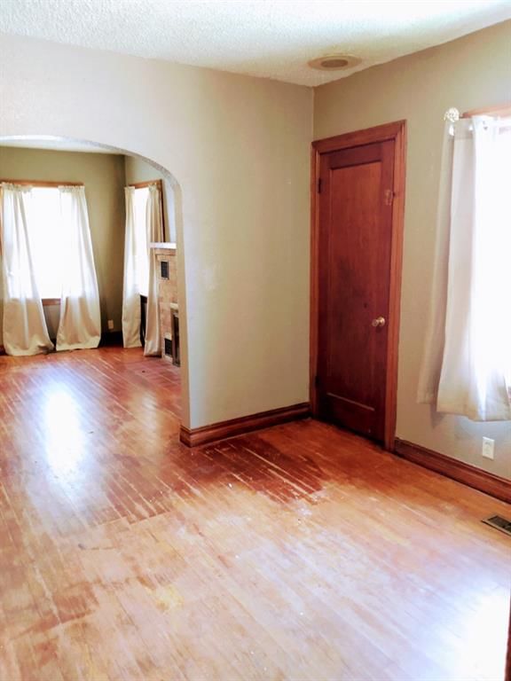 206 N Willow Street — photo 18