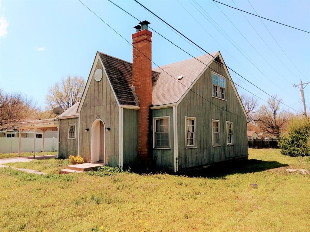 206 N Willow Street — photo 6