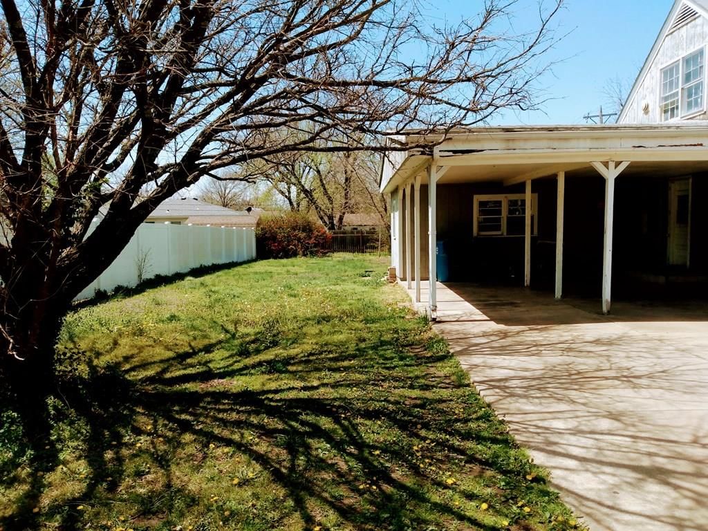 206 N Willow Street — photo 7