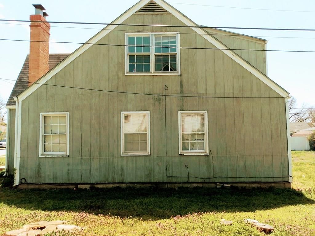 206 N Willow Street — photo 8