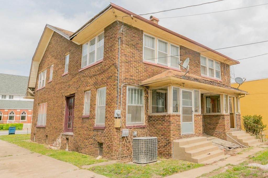 403 W 8th N/A — photo 12