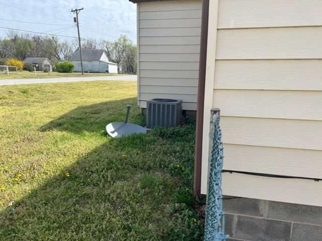 1402 Velma Drive — photo 18