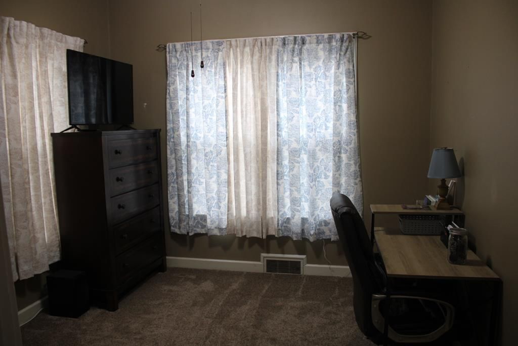 808 S Central N/A — photo 12