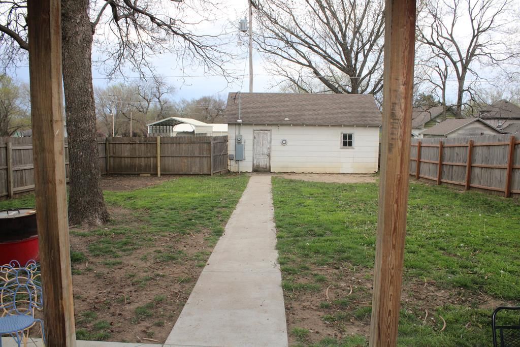 808 S Central N/A — photo 30