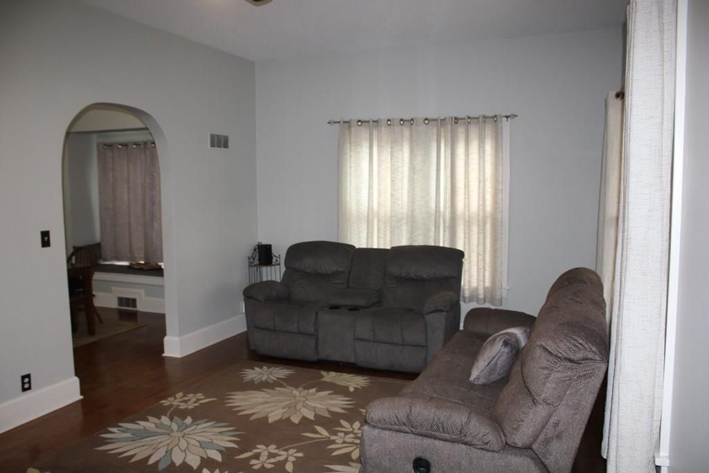 808 S Central N/A — photo 4