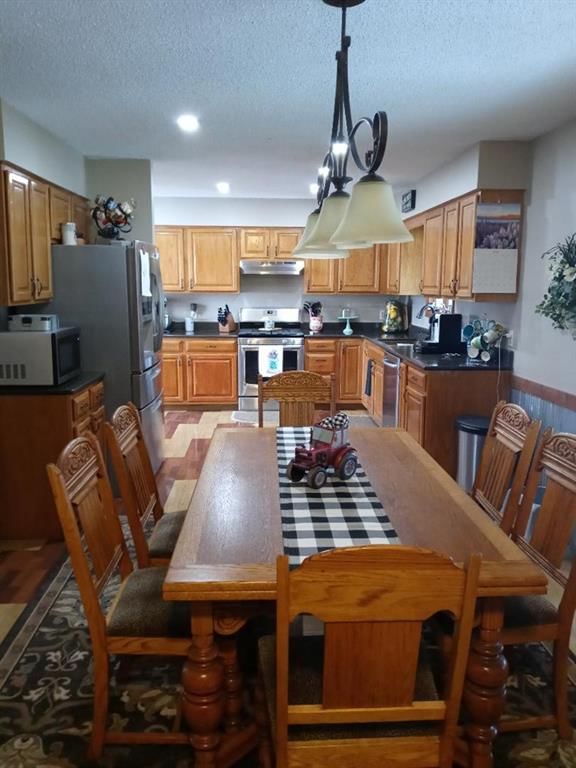 412 Mustang Circle — photo 5