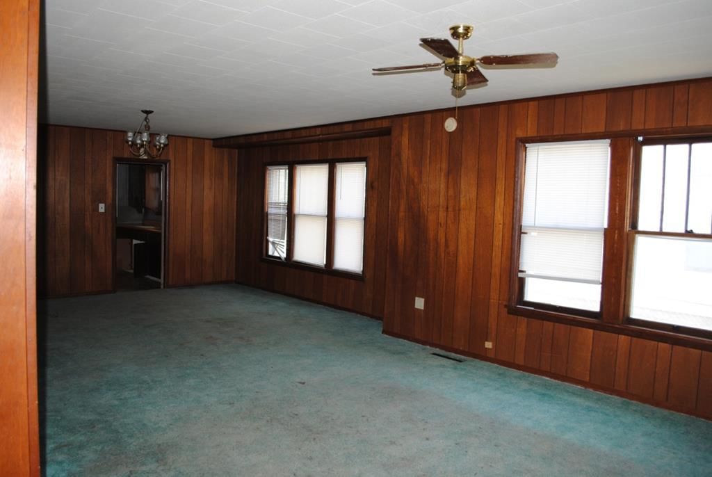 912 W Maple N/A — photo 11