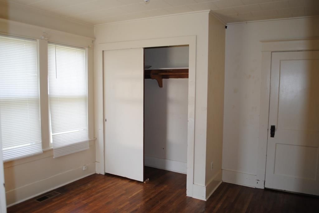 912 W Maple N/A — photo 24