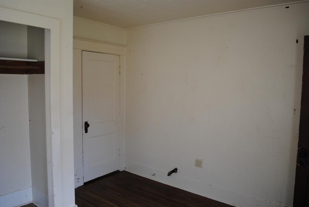 912 W Maple N/A — photo 25