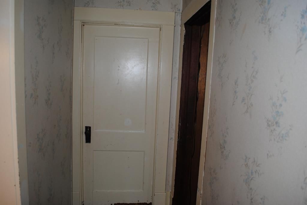 912 W Maple N/A — photo 26