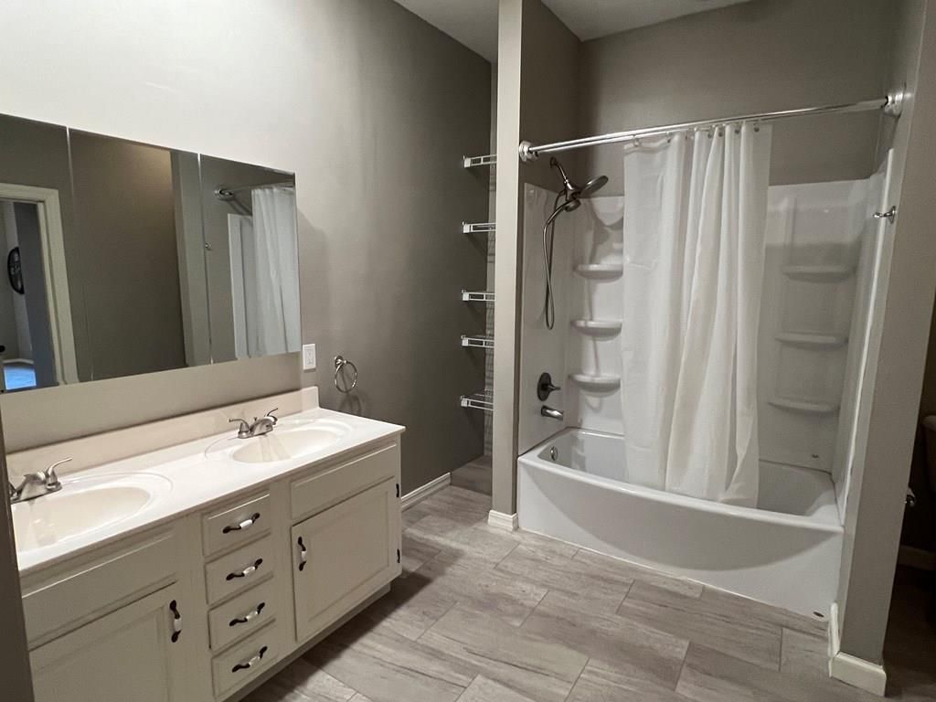 215 S Penn Avenue — photo 18