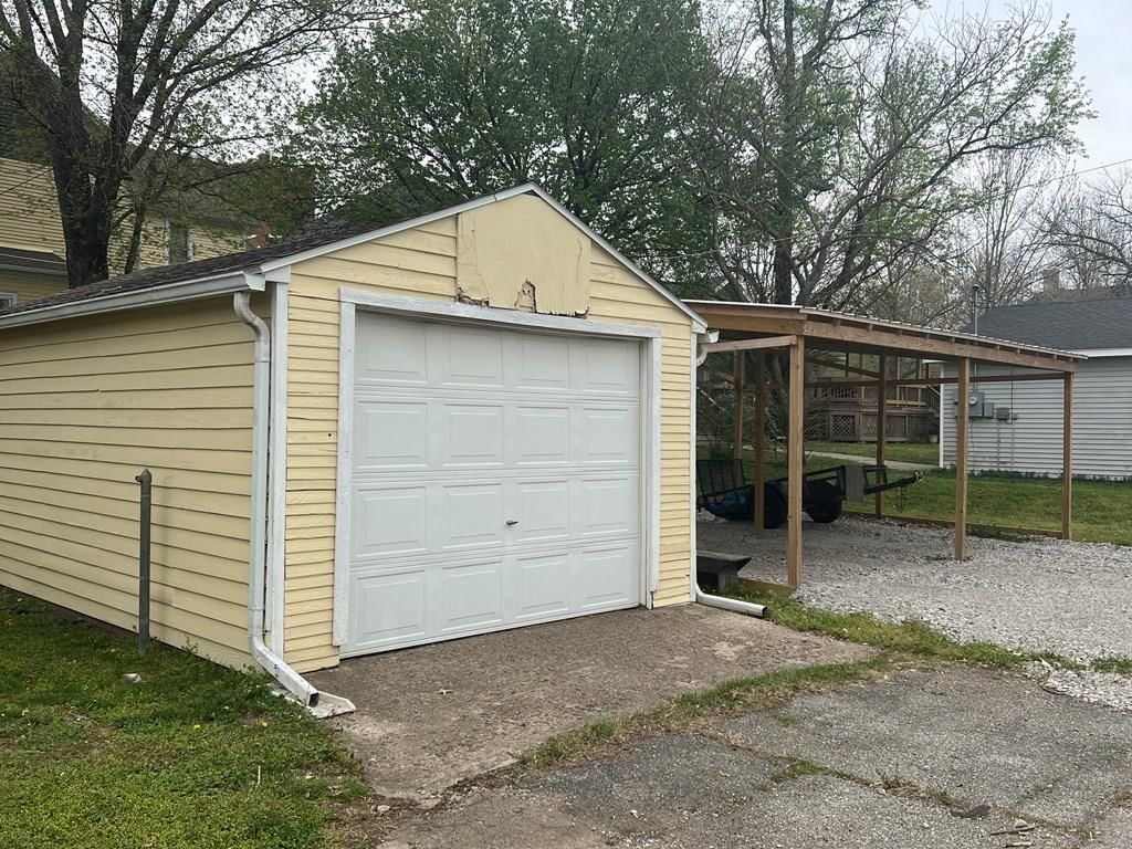 215 S Penn Avenue — photo 32