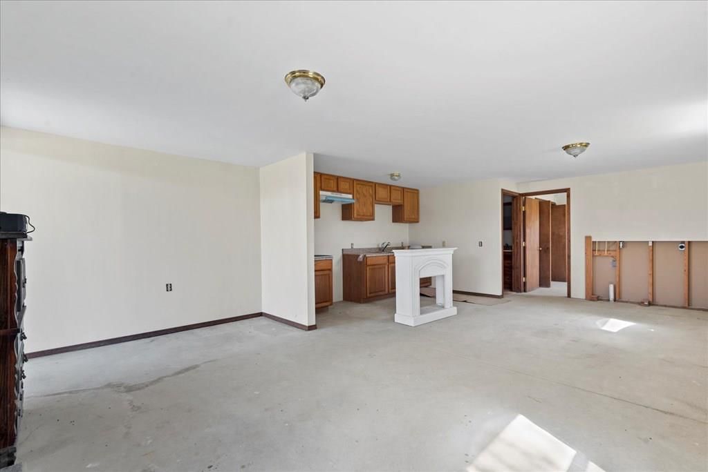 609 S Victoria Street — photo 11