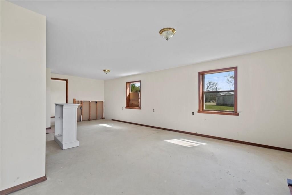 609 S Victoria Street — photo 12