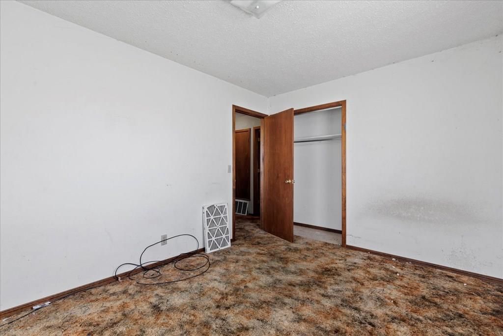 609 S Victoria Street — photo 15
