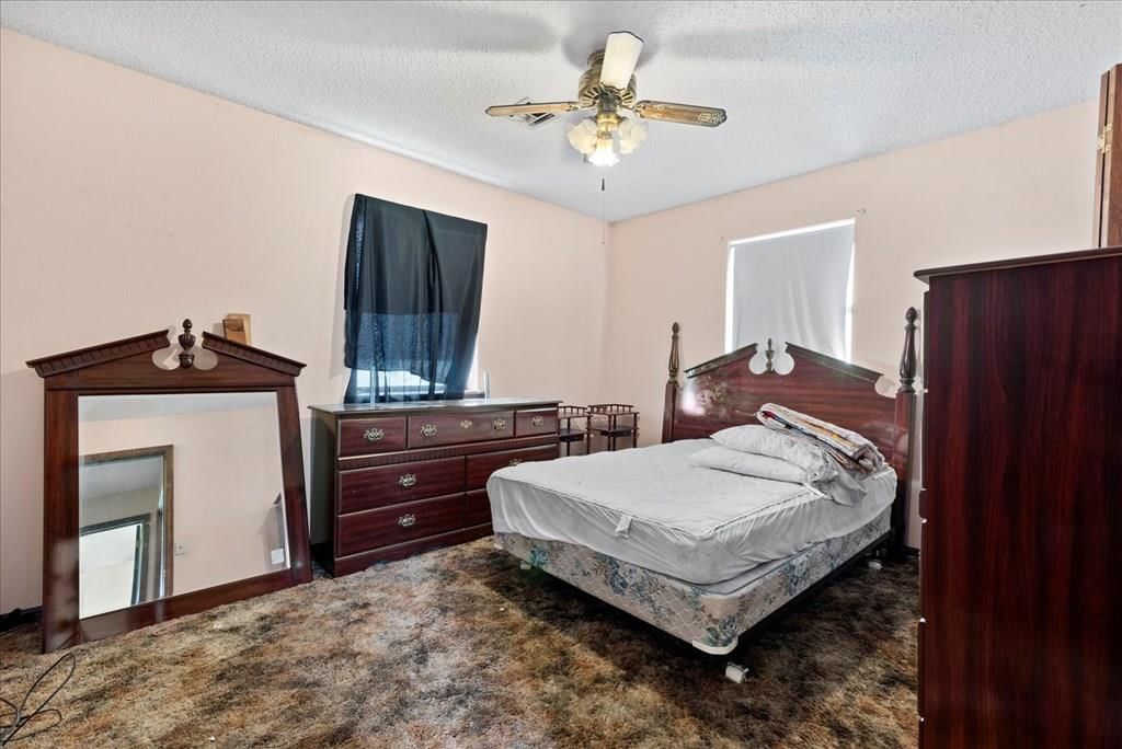 609 S Victoria Street — photo 18